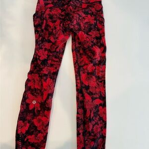 lululemon athletica Women's Black and Red Floral Skinny Jeans